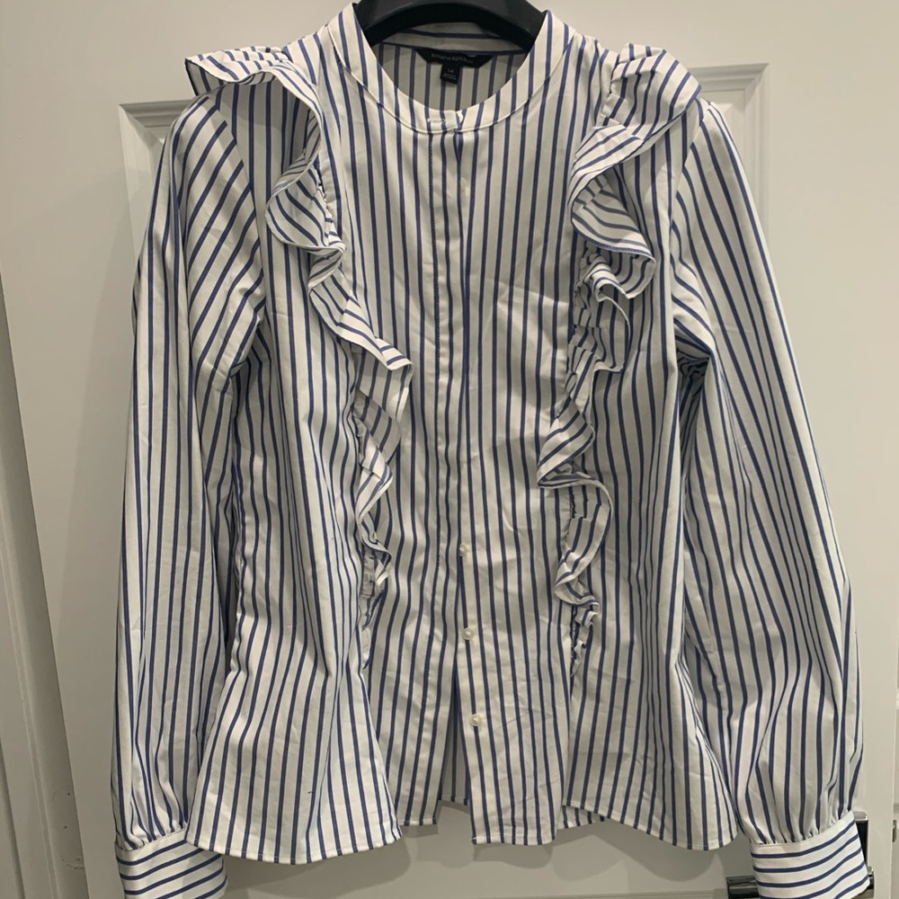 Banana Republic Ruffle shirt